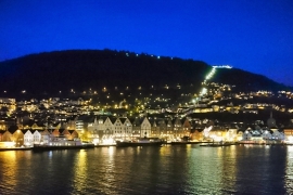 Bergen by night